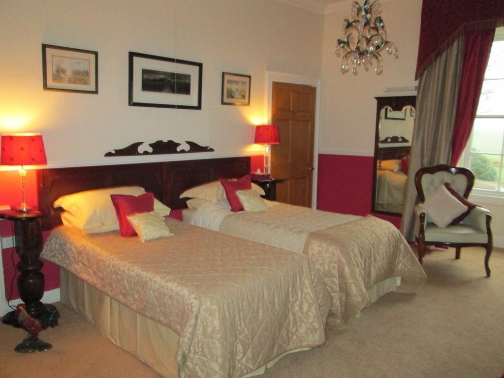 Priskilly Forest Country House Fishguard Oda fotoğraf